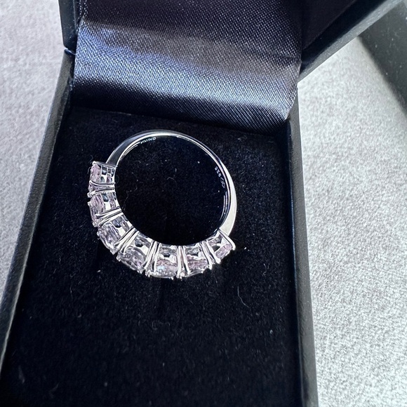 CZ fashion ring by Absolute - Picture 6 of 12